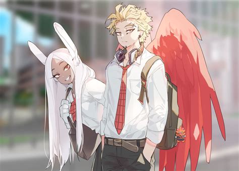 who is hawks dating